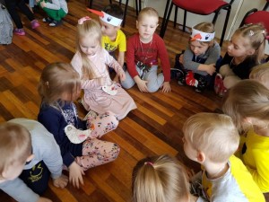 55823787_371462600369180_4736076947153485824_n